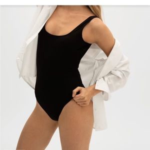 Everlane swimsuit size small